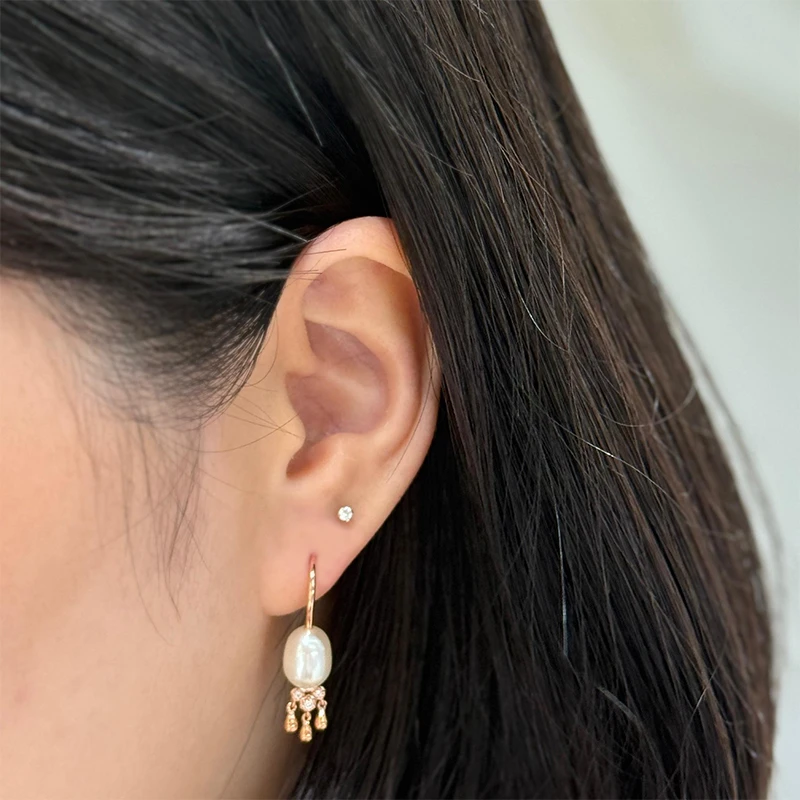 Rain drop balloon pearl earrings