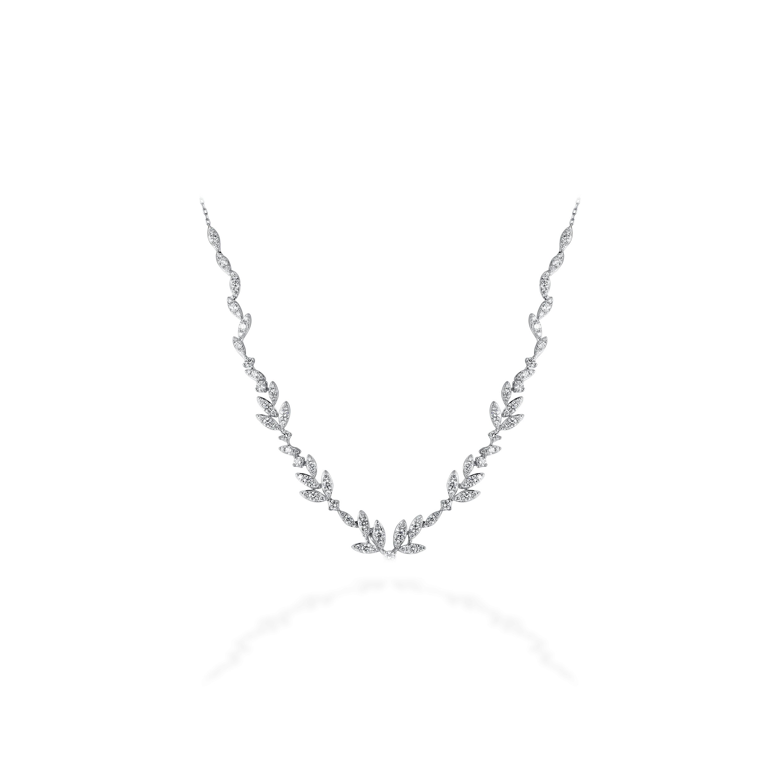 Cluster diamond wreath necklace